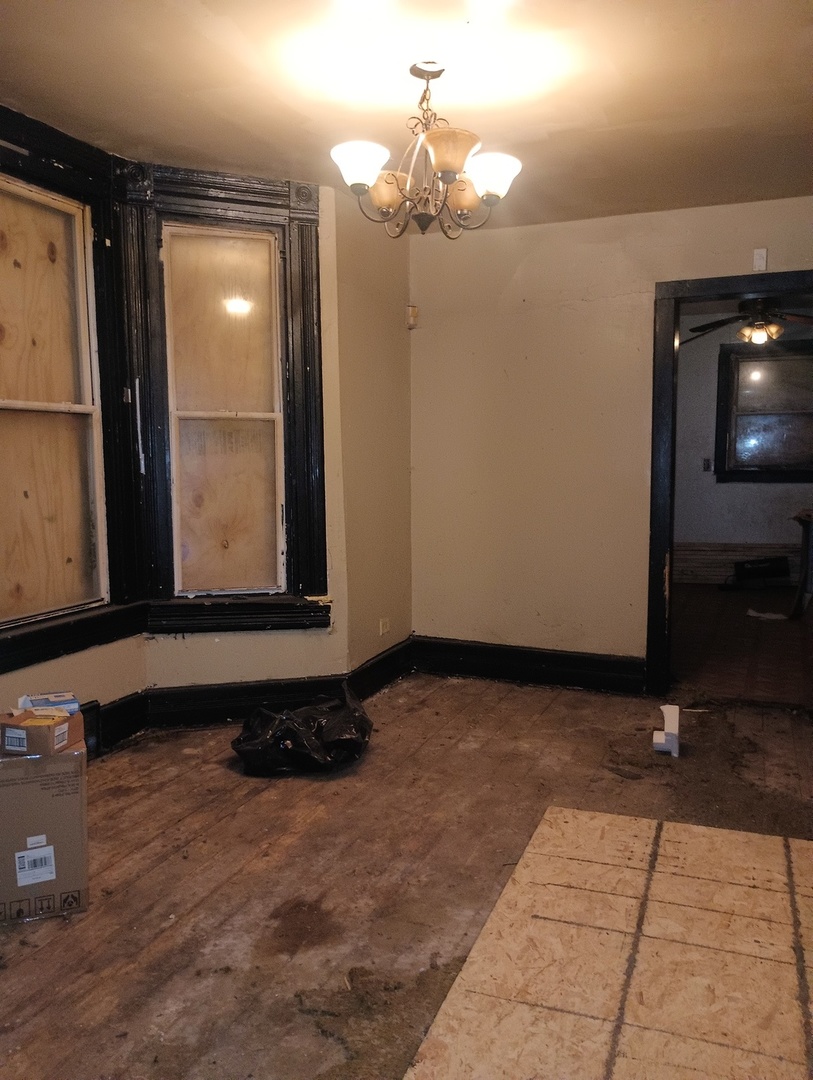 10918 S Wabash Avenue, Chicago, IL 60628