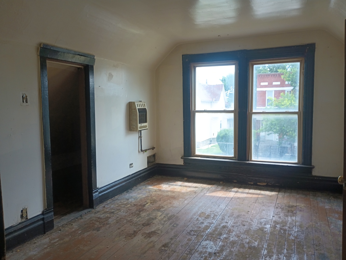 10918 S Wabash Avenue, Chicago, IL 60628