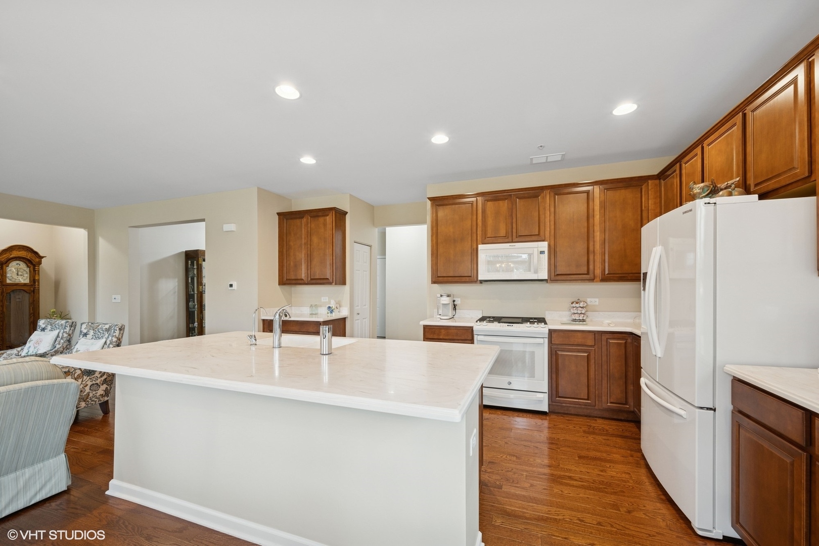 451 Mahogany Drive, Algonquin, IL 60102