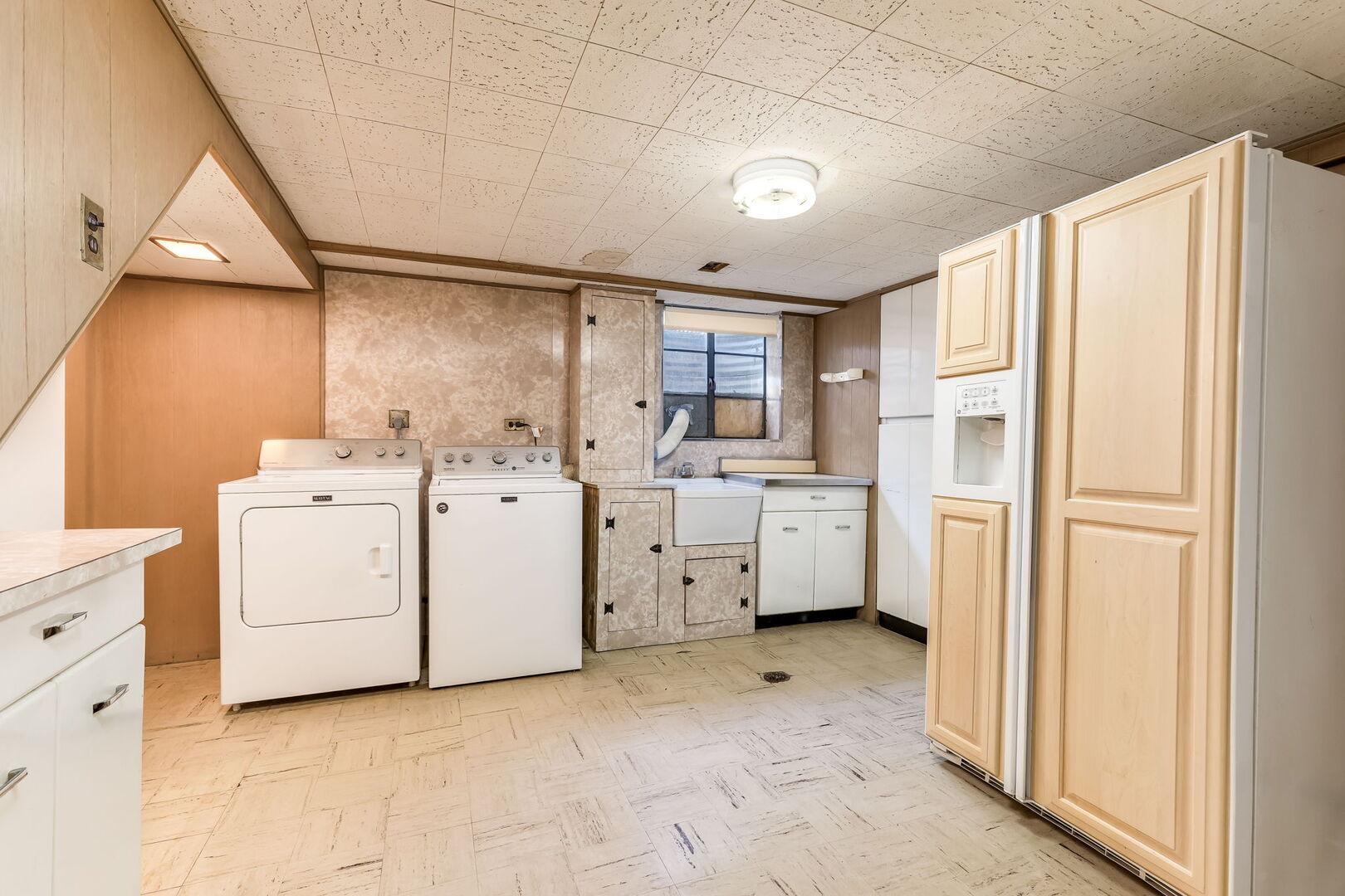 333 E Huntington Lane, Elmhurst, IL 60126