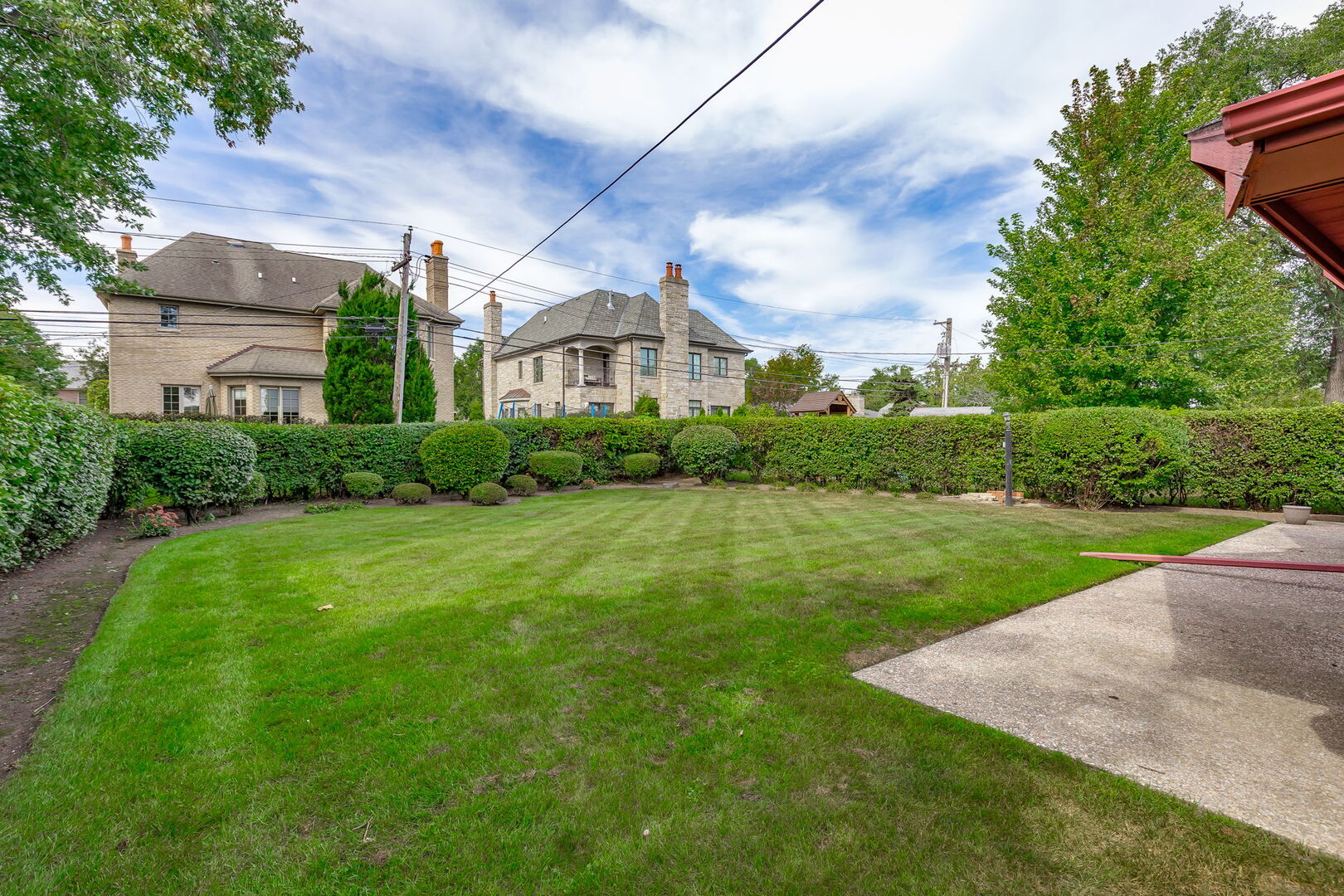 333 E Huntington Lane, Elmhurst, IL 60126