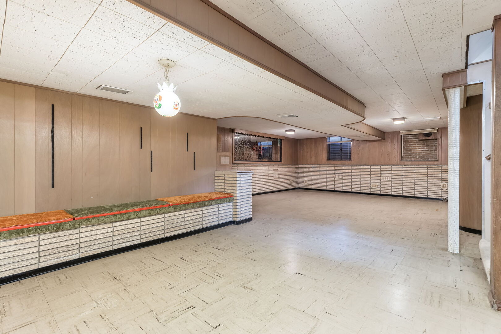 333 E Huntington Lane, Elmhurst, IL 60126