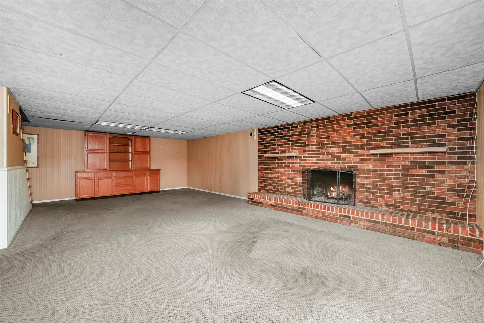 1406 W Lincoln Road, McHenry, IL 60051