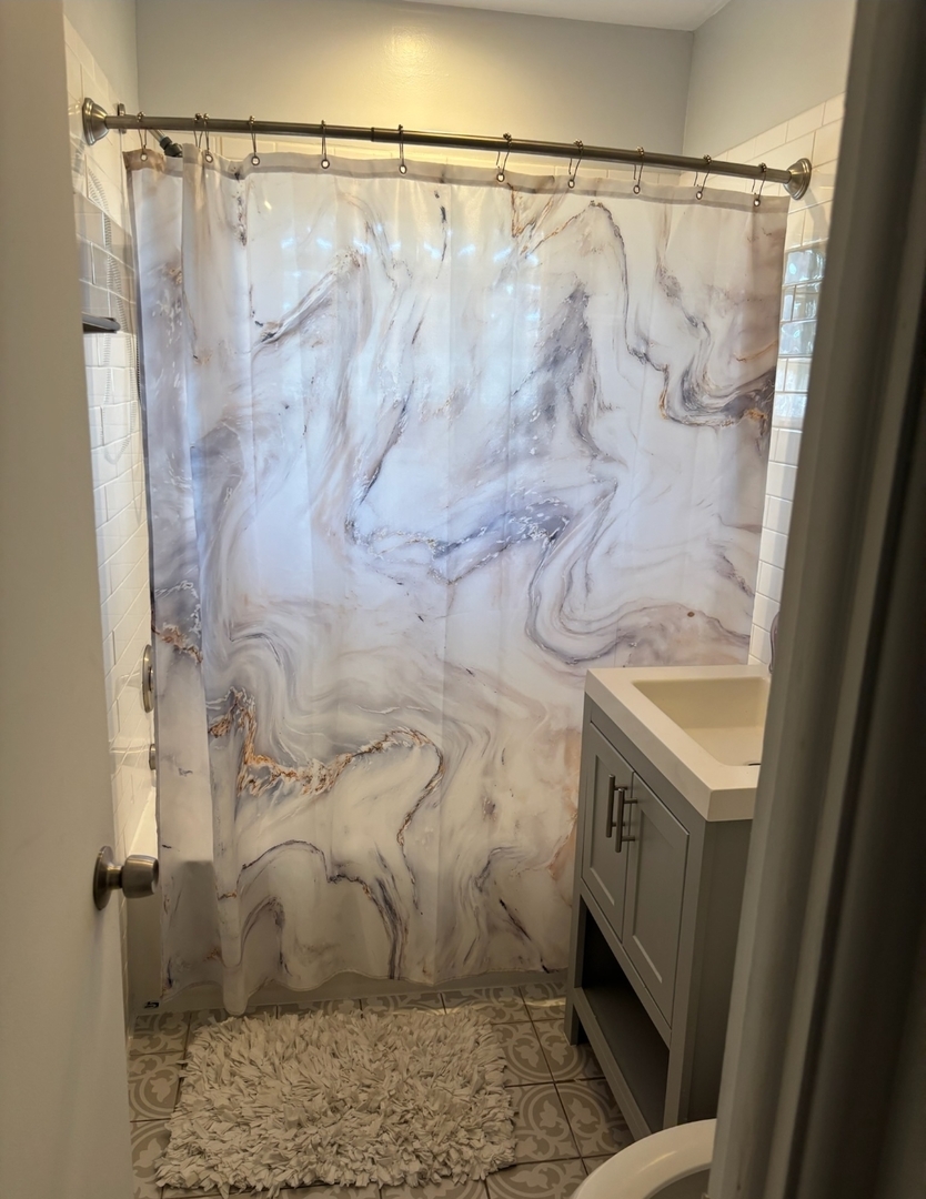 519 E 161st Street, South Holland, IL 60473