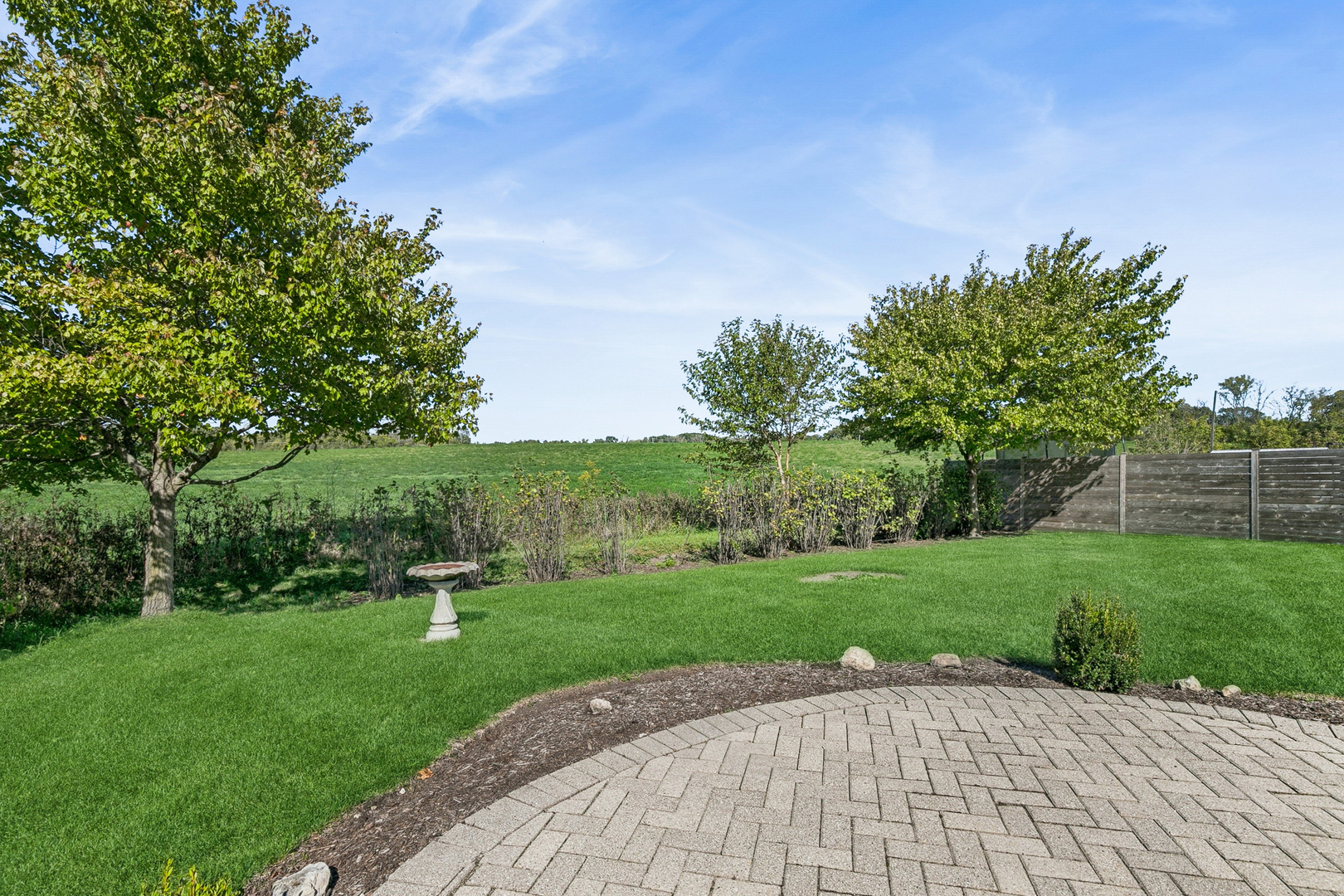 811 Tiffany Farms Road, Antioch, IL 60002