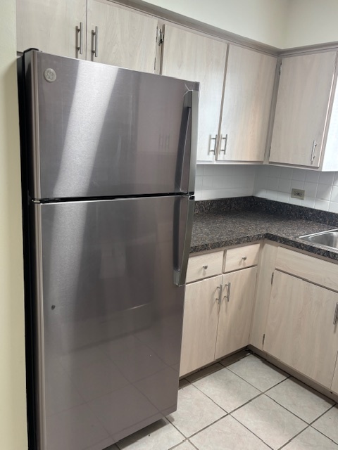 9821 S Cicero Avenue #8, Oak Lawn, IL 60453