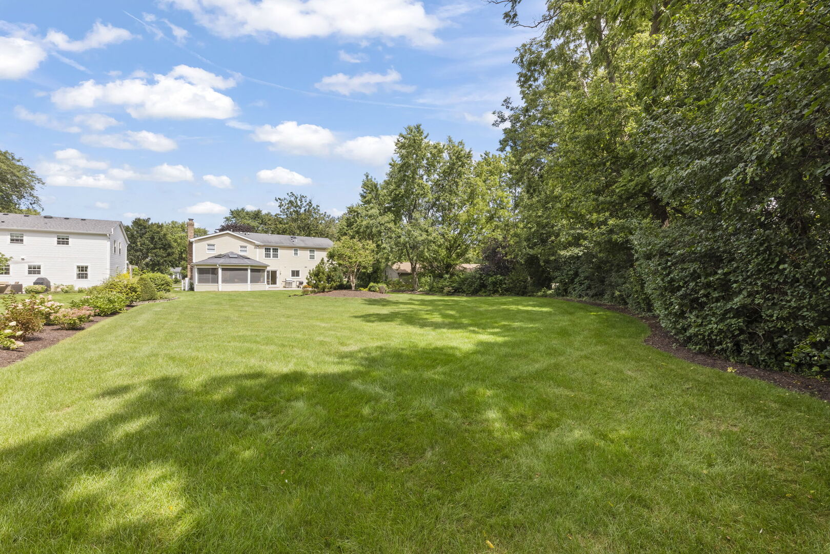 1840 Glencoe Street, Wheaton, IL 60187