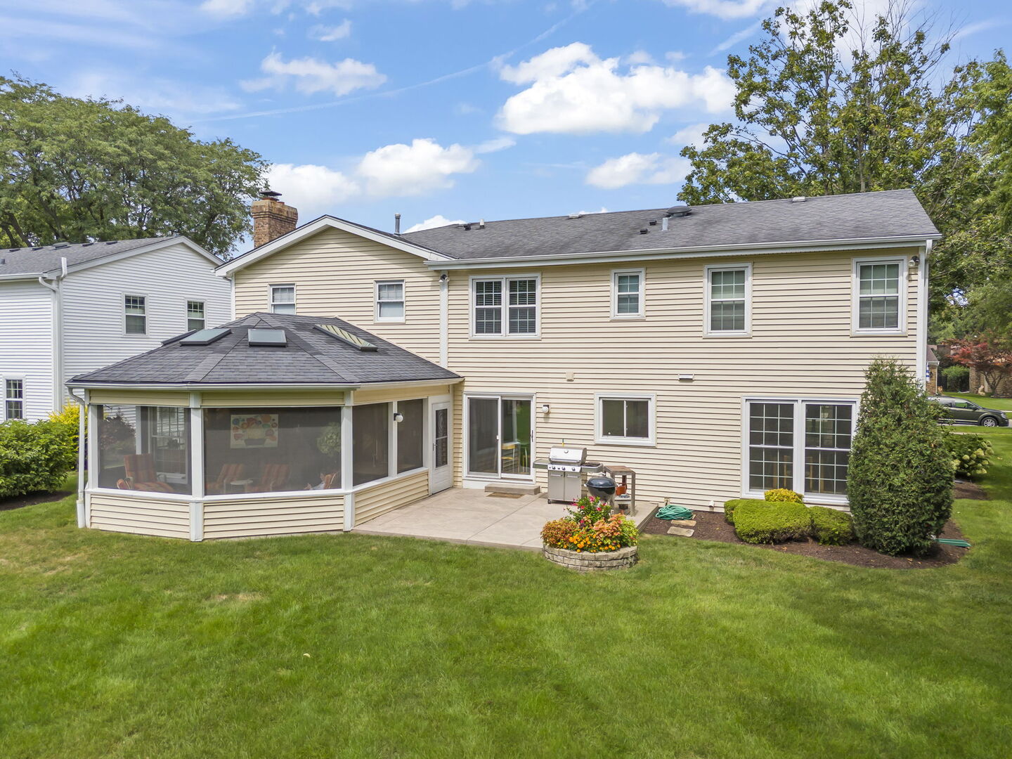 1840 Glencoe Street, Wheaton, IL 60187