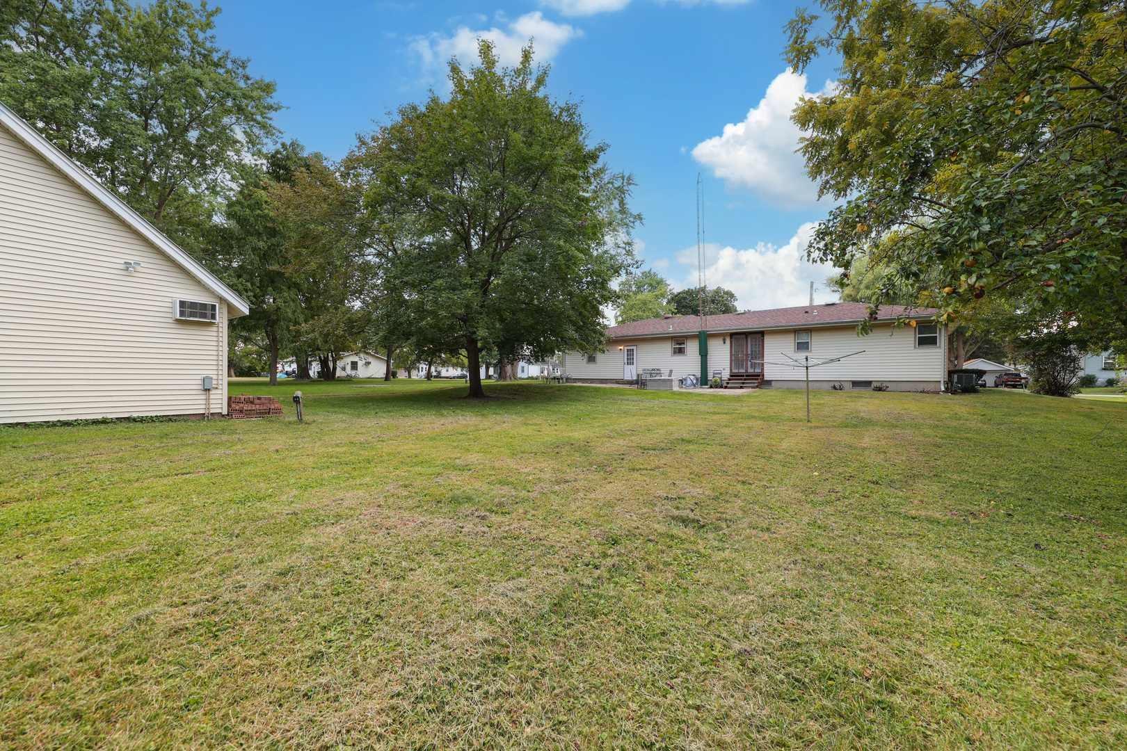 385 S Kankakee Street, Coal City, IL 60416