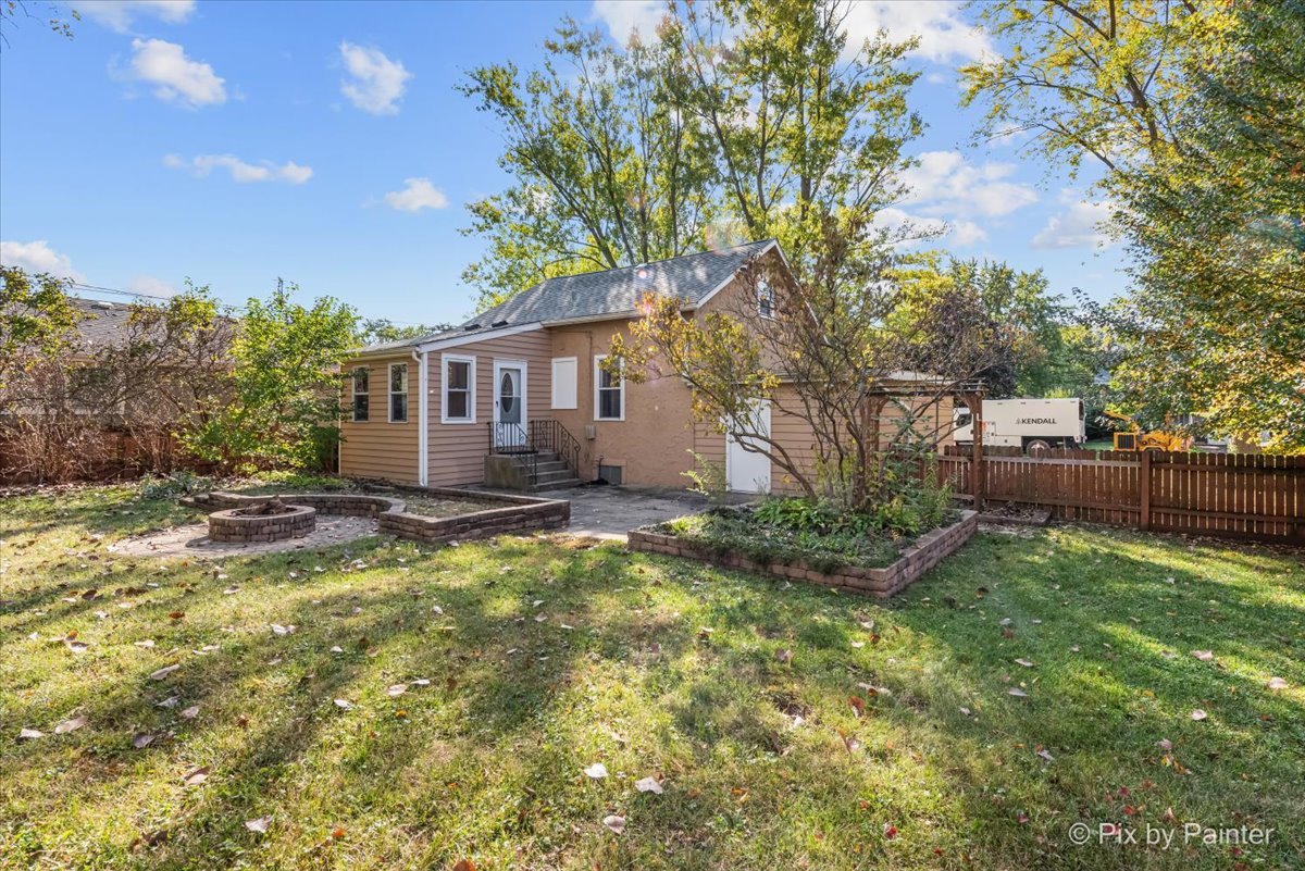 1398 Floresta Vista Lane, Crystal Lake, IL 60014