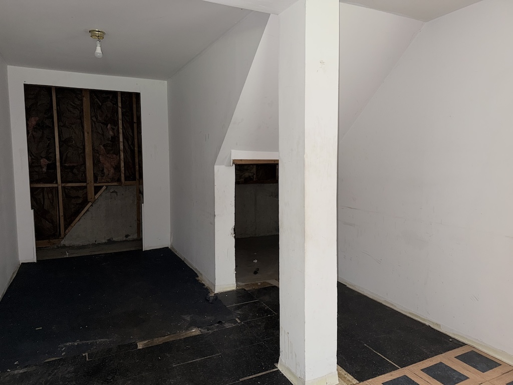 252 S Ellis Avenue, Glenwood, IL 60425