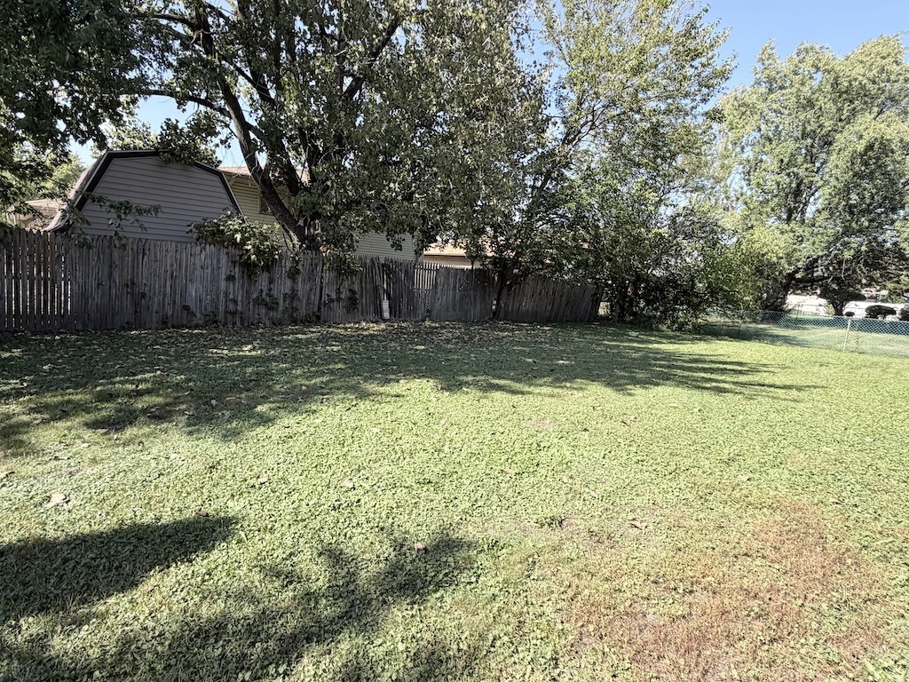 252 S Ellis Avenue, Glenwood, IL 60425