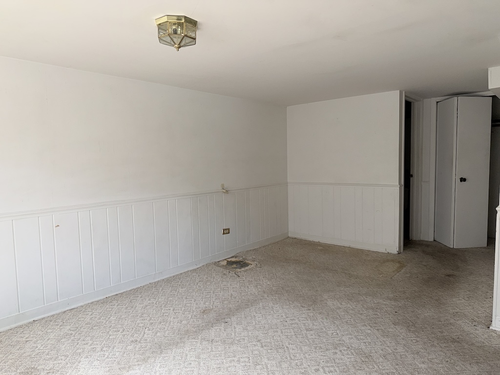 252 S Ellis Avenue, Glenwood, IL 60425