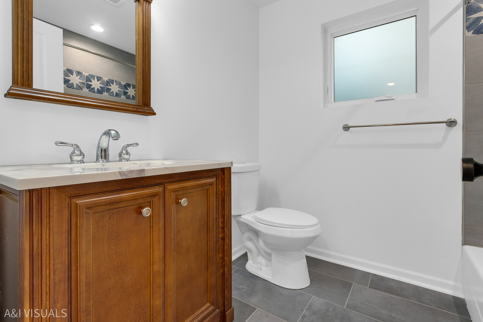 5841 N MEDINA Avenue, Chicago, IL 60646
