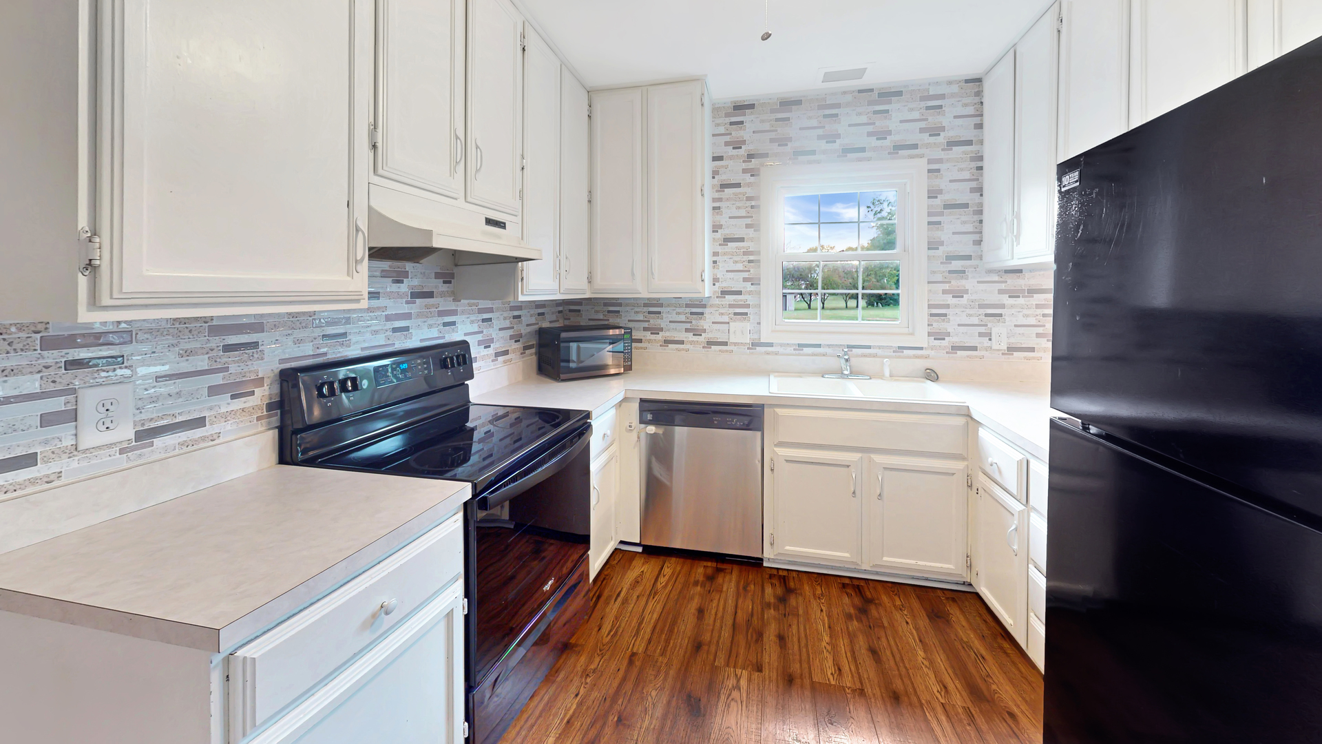 17 Basswood Court, Bristol, IL 60512