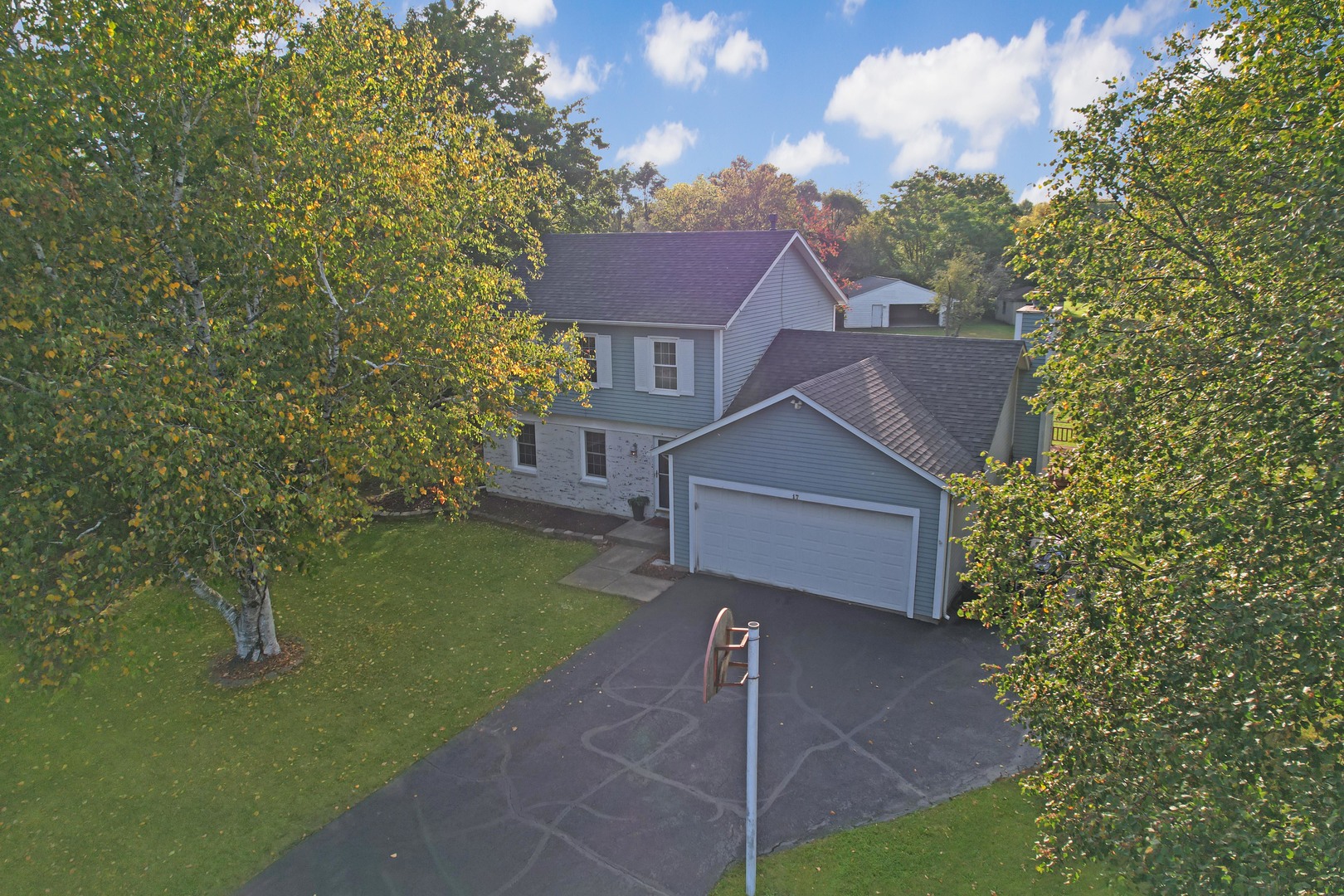 17 Basswood Court, Bristol, IL 60512