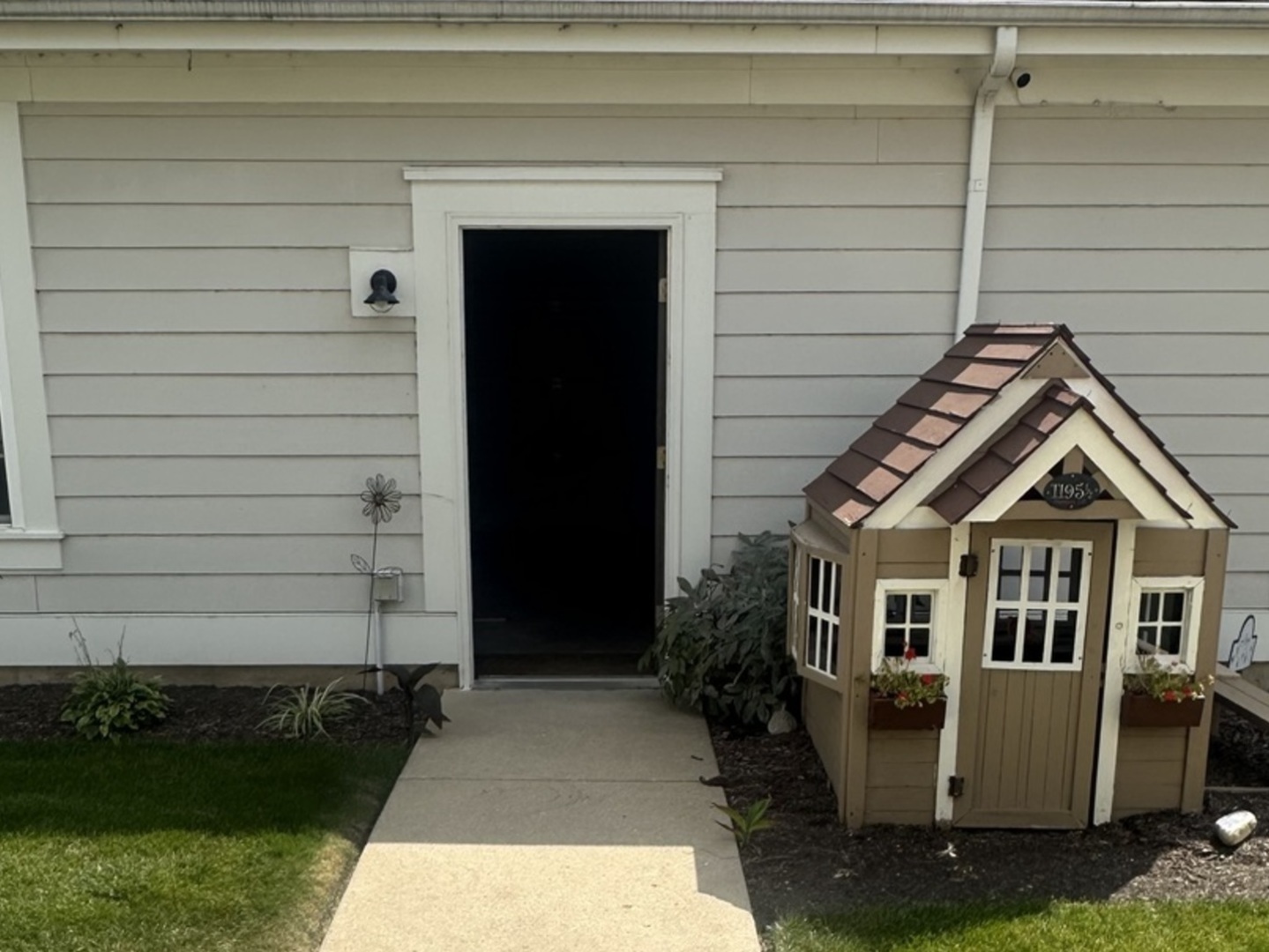 1195 Settlers Boulevard #b, Sugar Grove, IL 60554