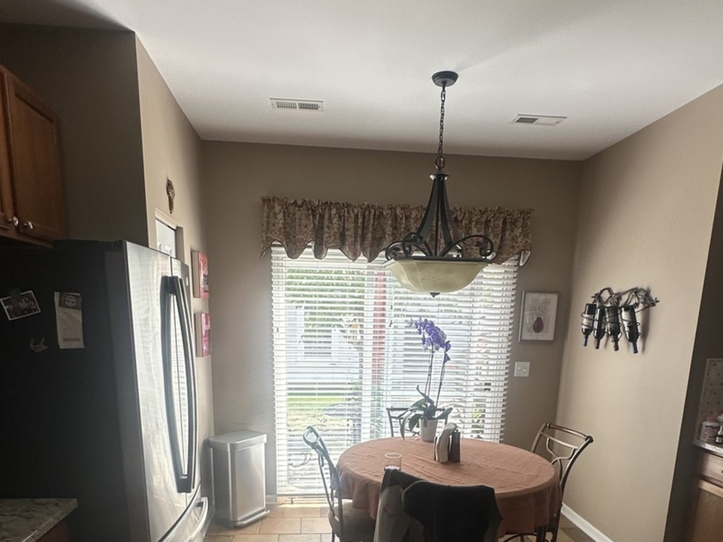1195 Settlers Boulevard #b, Sugar Grove, IL 60554