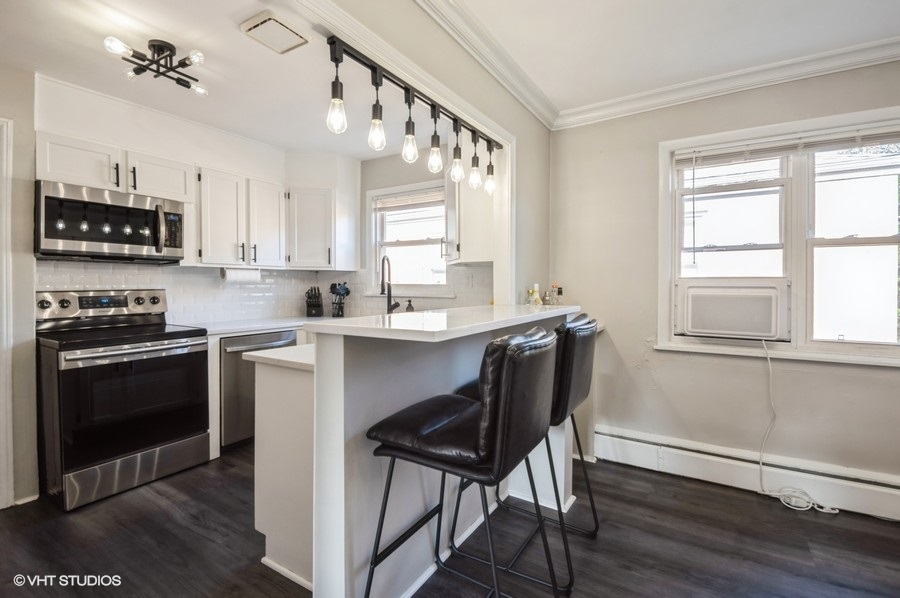 2621 W Gregory Street #2N, Chicago, IL 60625
