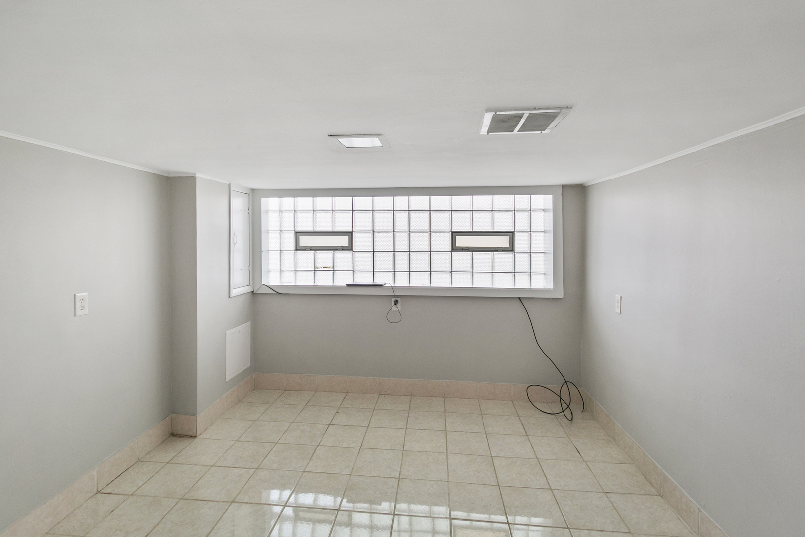 12138 S Elizabeth Street, Chicago, IL 60643