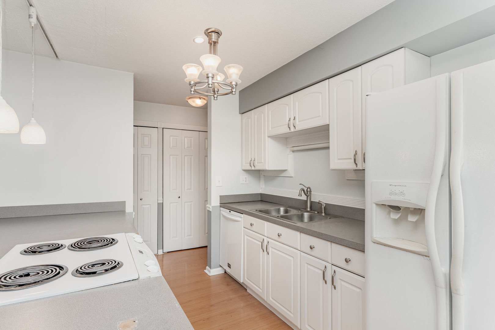 111 S Baybrook Drive #507, Palatine, IL 60074