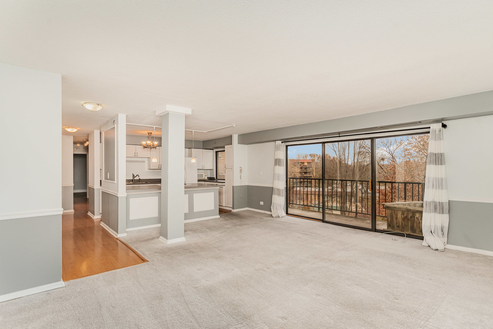 111 S Baybrook Drive #507, Palatine, IL 60074