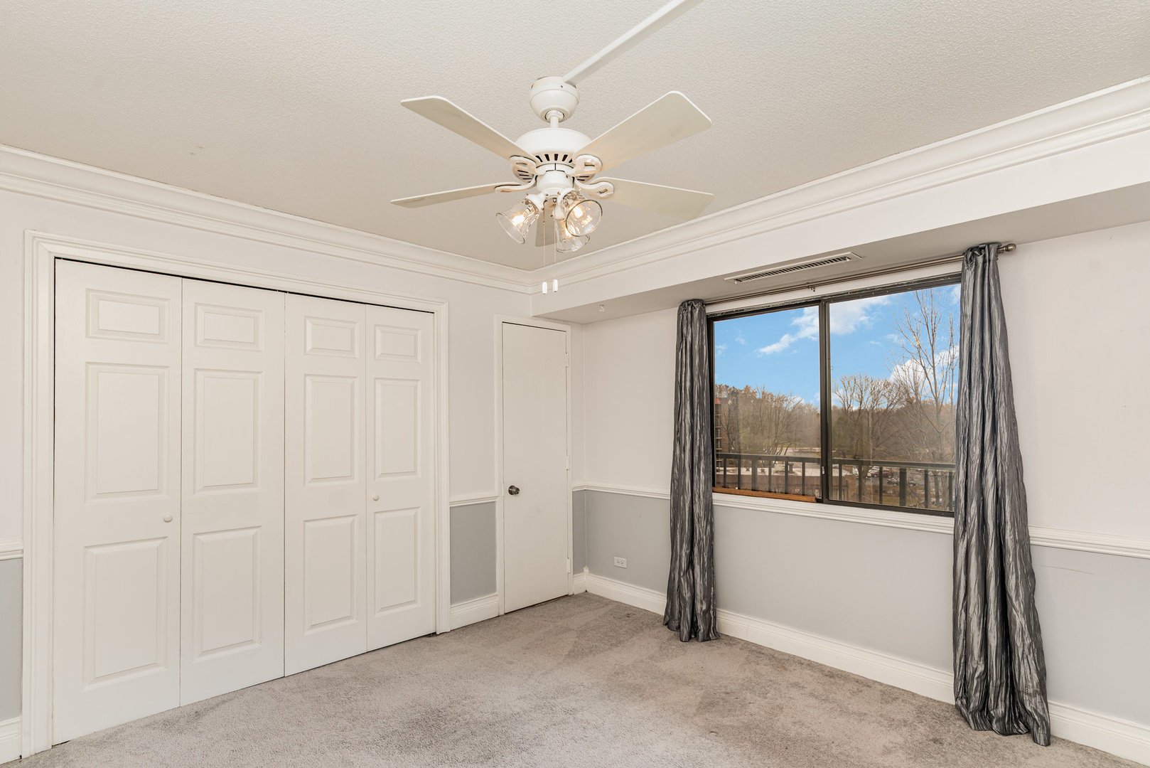 111 S Baybrook Drive #507, Palatine, IL 60074