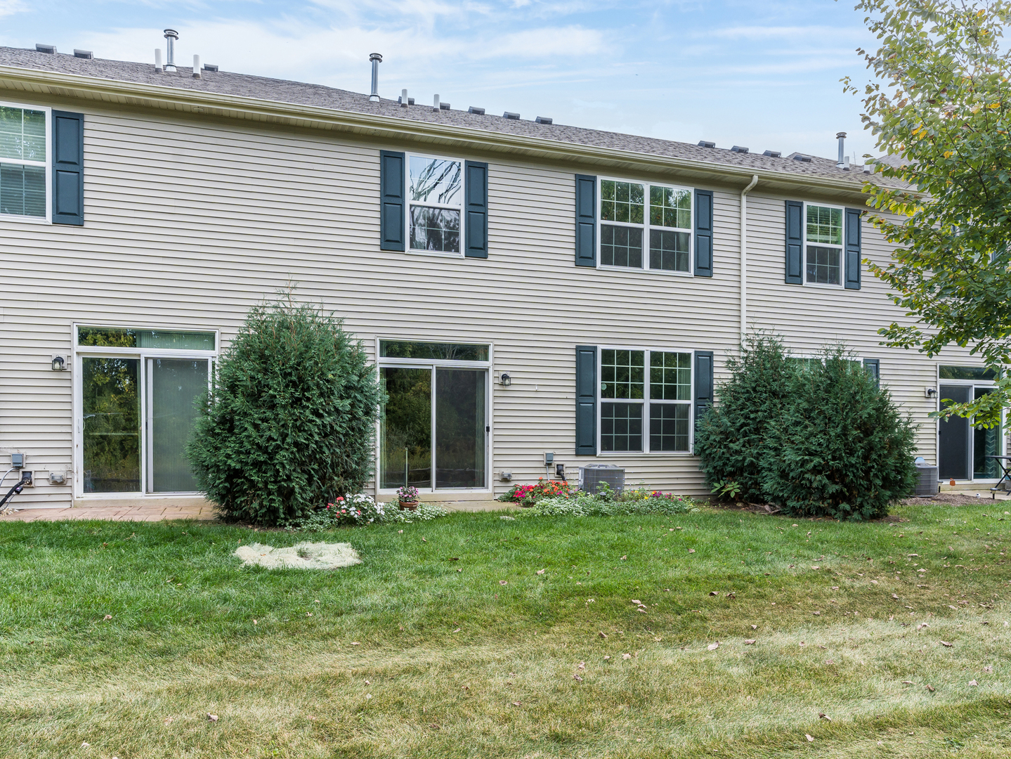 1676 Carlstedt Drive, Batavia, IL 60510