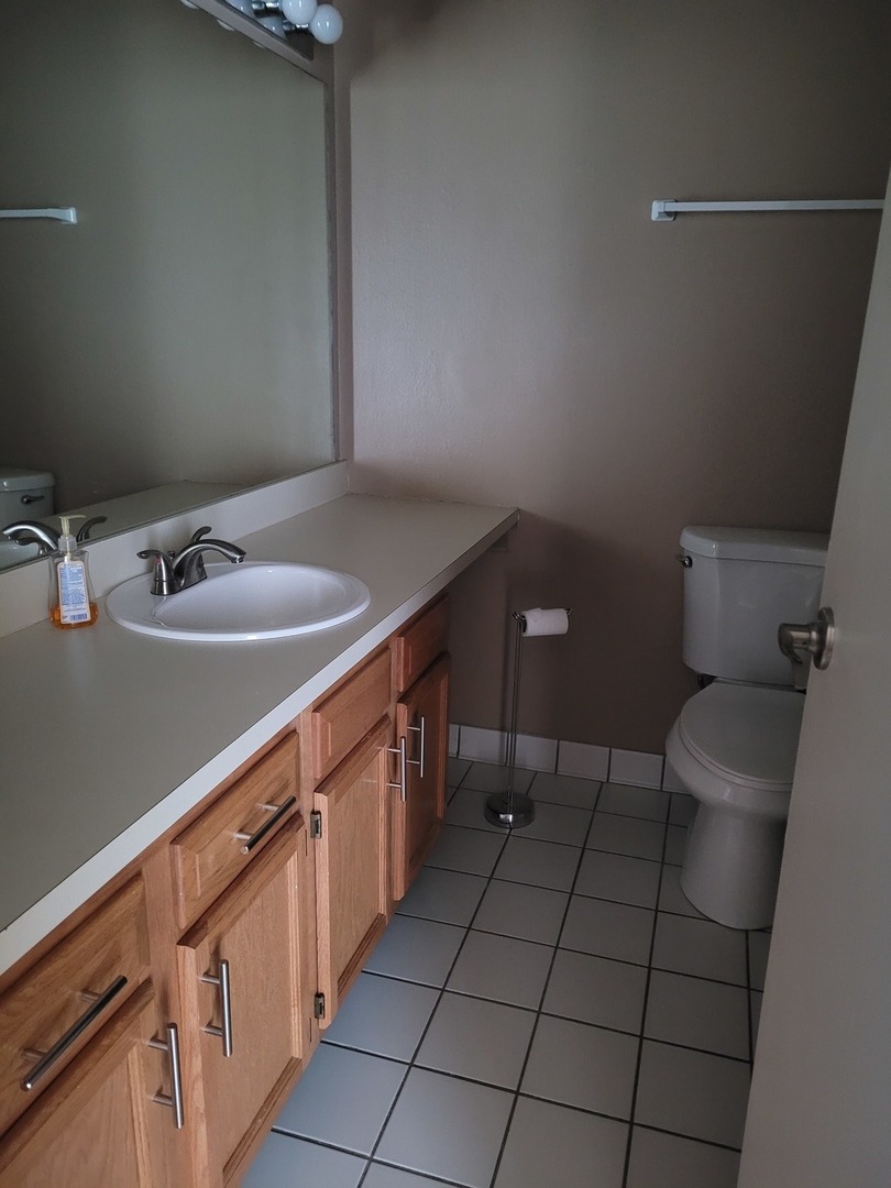 6010 oakwood Drive #5B, Lisle, IL 60532