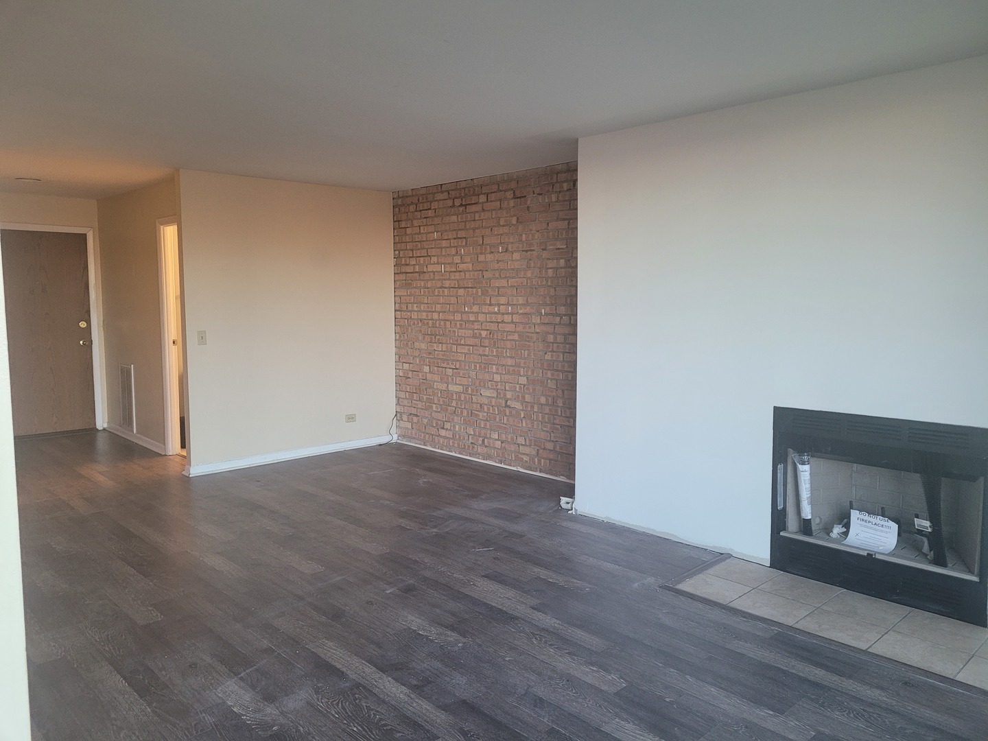 6010 oakwood Drive #5B, Lisle, IL 60532