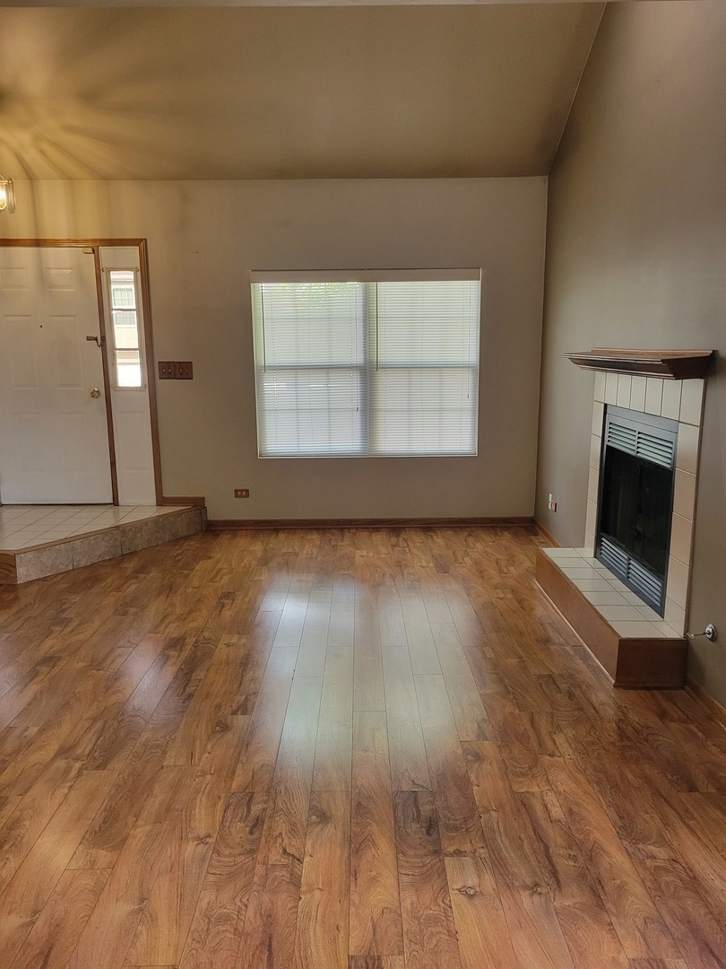 1430 Root Street, Crest Hill, IL 60403