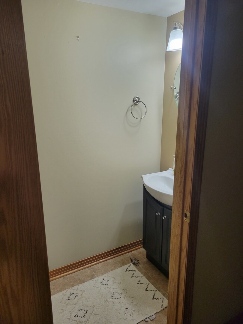 1430 Root Street, Crest Hill, IL 60403