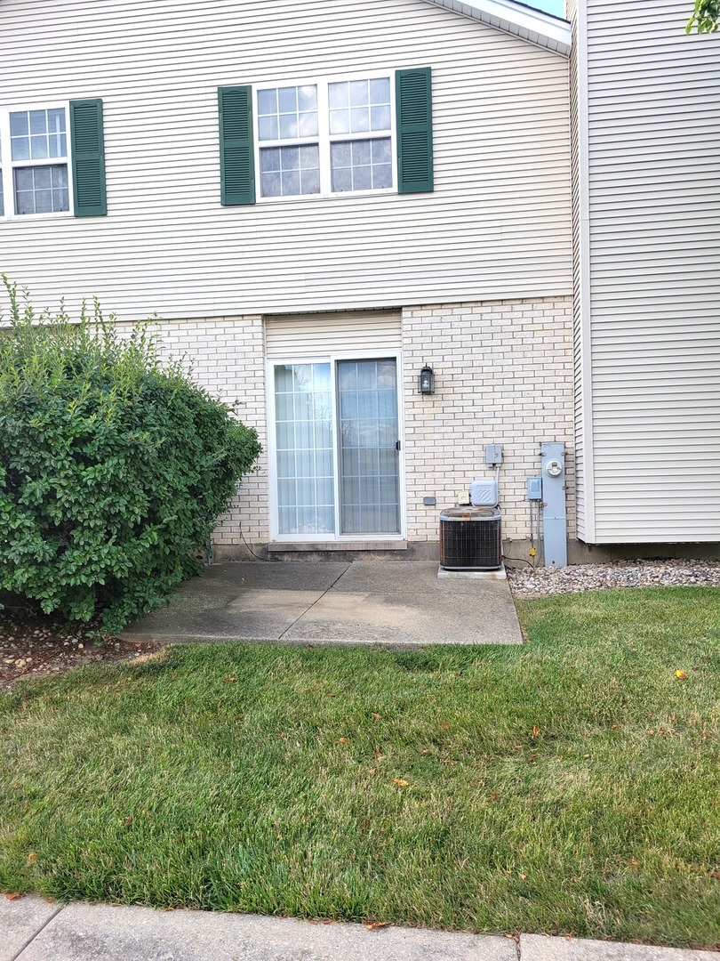 1430 Root Street, Crest Hill, IL 60403