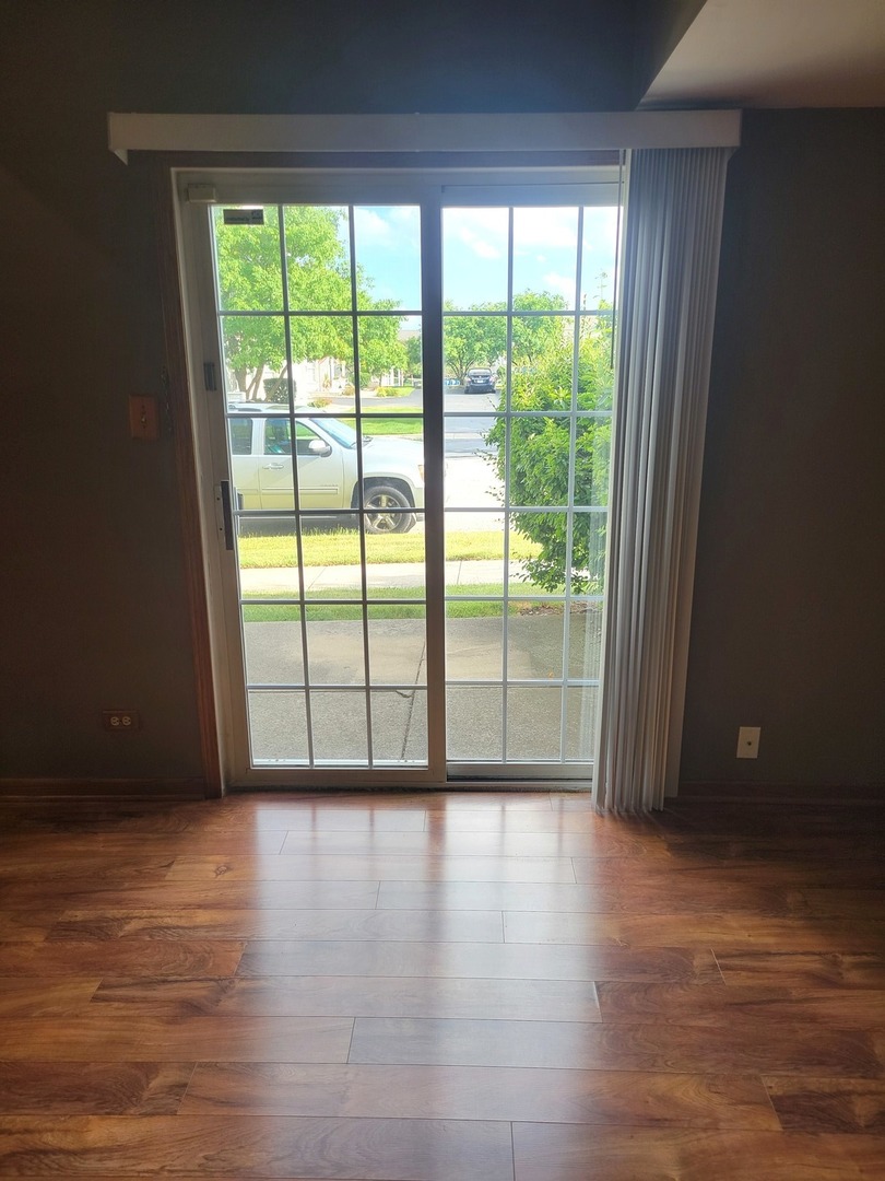 1430 Root Street, Crest Hill, IL 60403