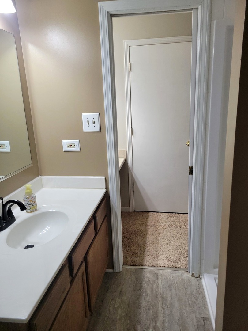 1430 Root Street, Crest Hill, IL 60403