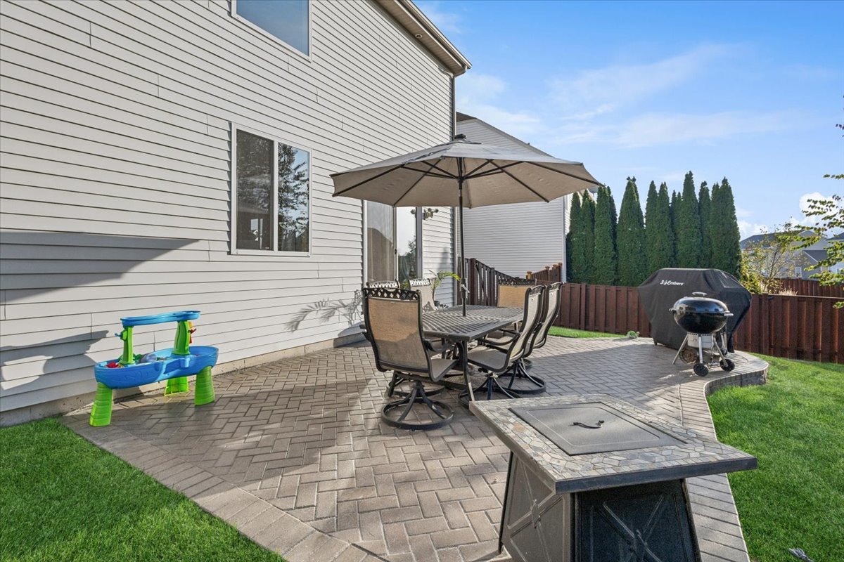 2211 Providence Way, Joliet, IL 60431