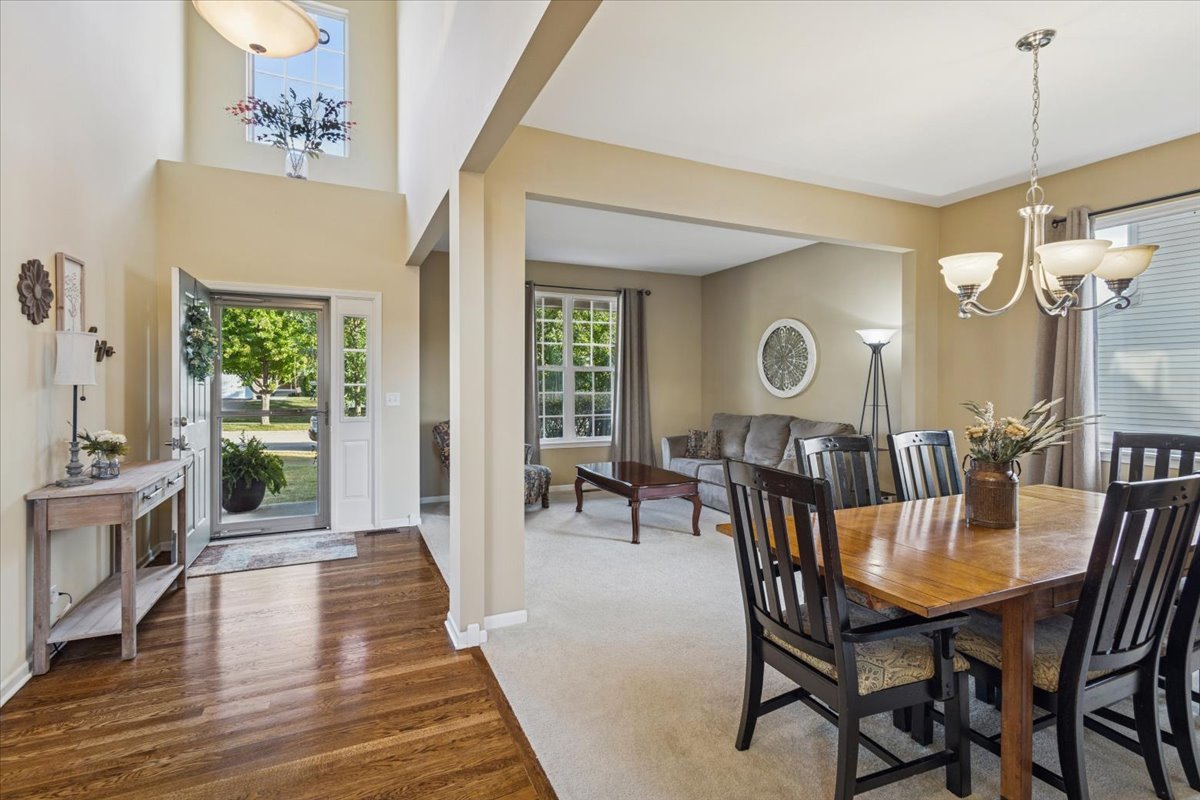 2211 Providence Way, Joliet, IL 60431