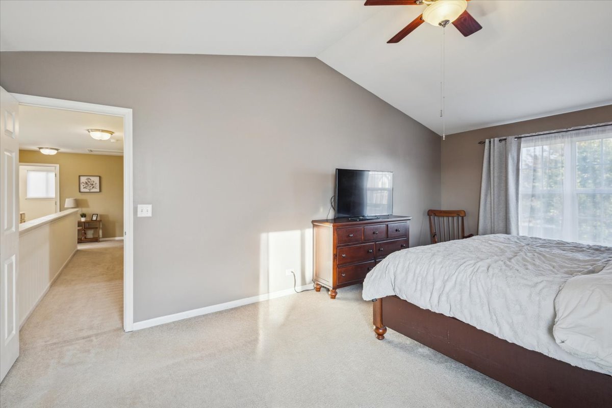 2211 Providence Way, Joliet, IL 60431