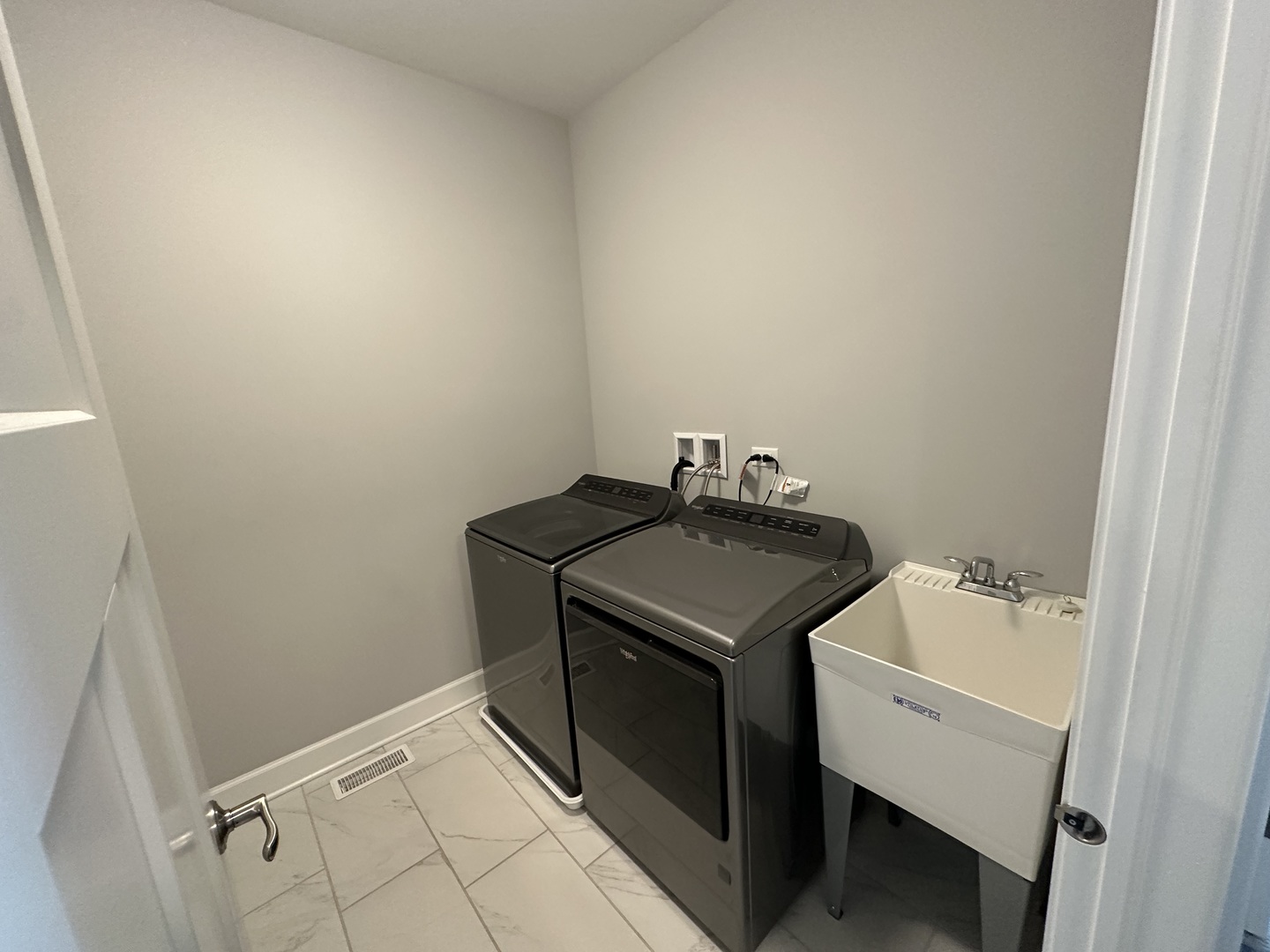 769 W Fairway Drive, Addison, IL 60101