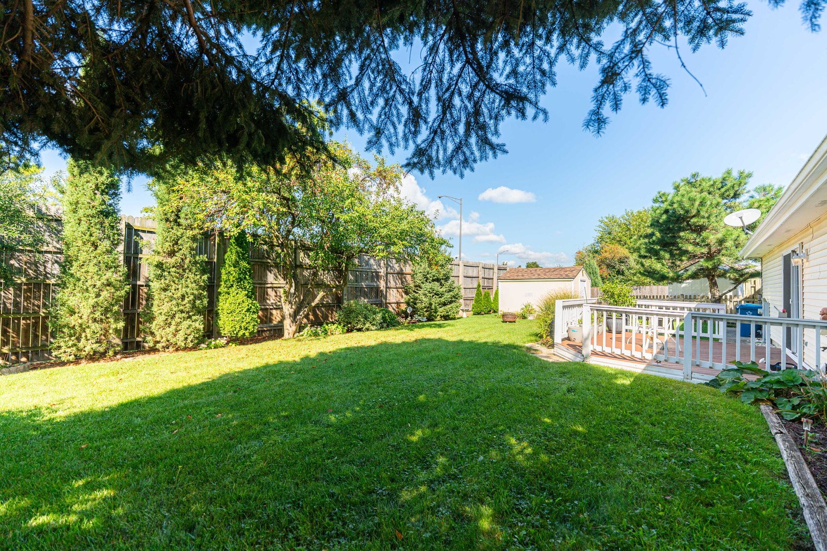 820 Shady Lane, Aurora, IL 60506