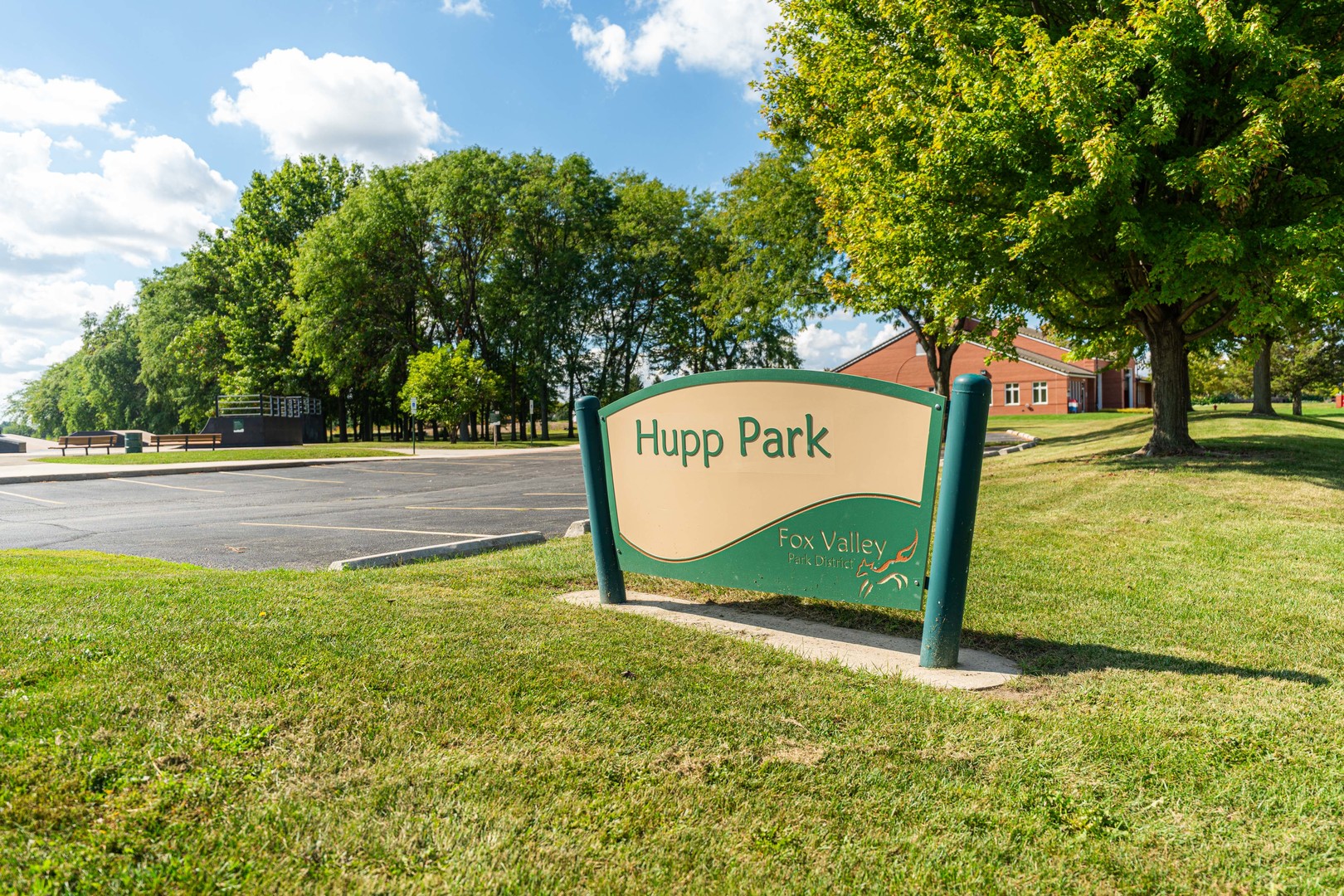 820 Shady Lane, Aurora, IL 60506