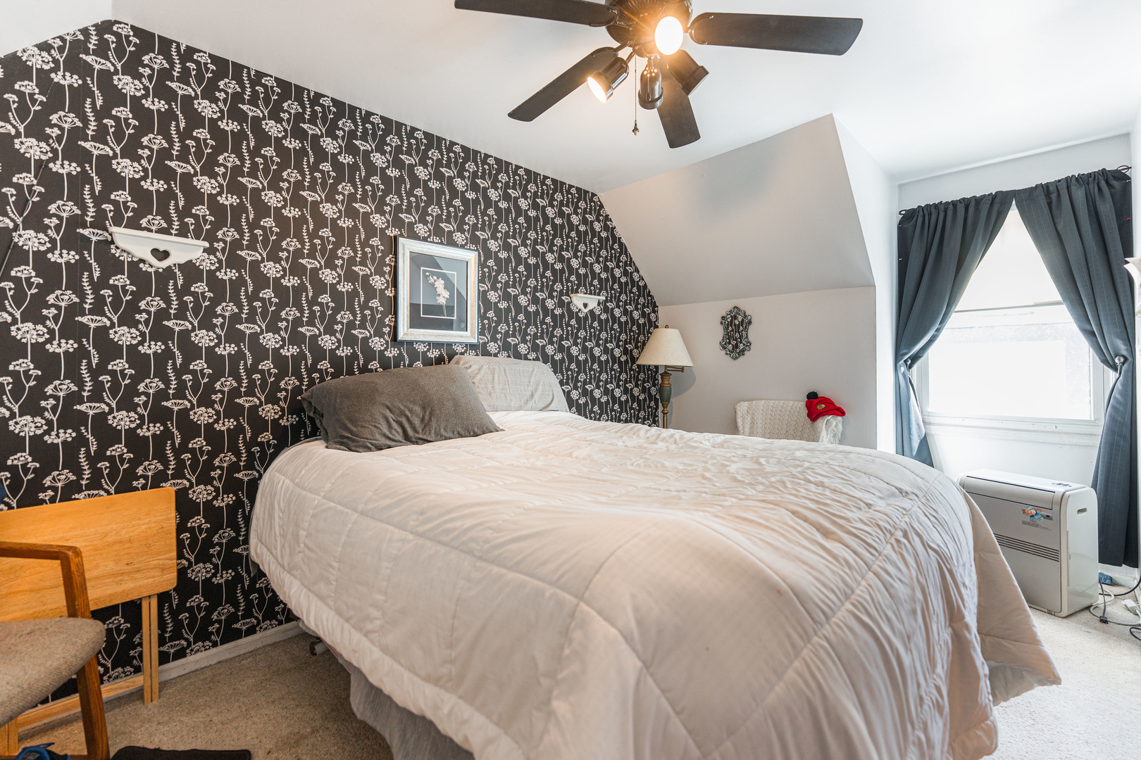 820 Shady Lane, Aurora, IL 60506