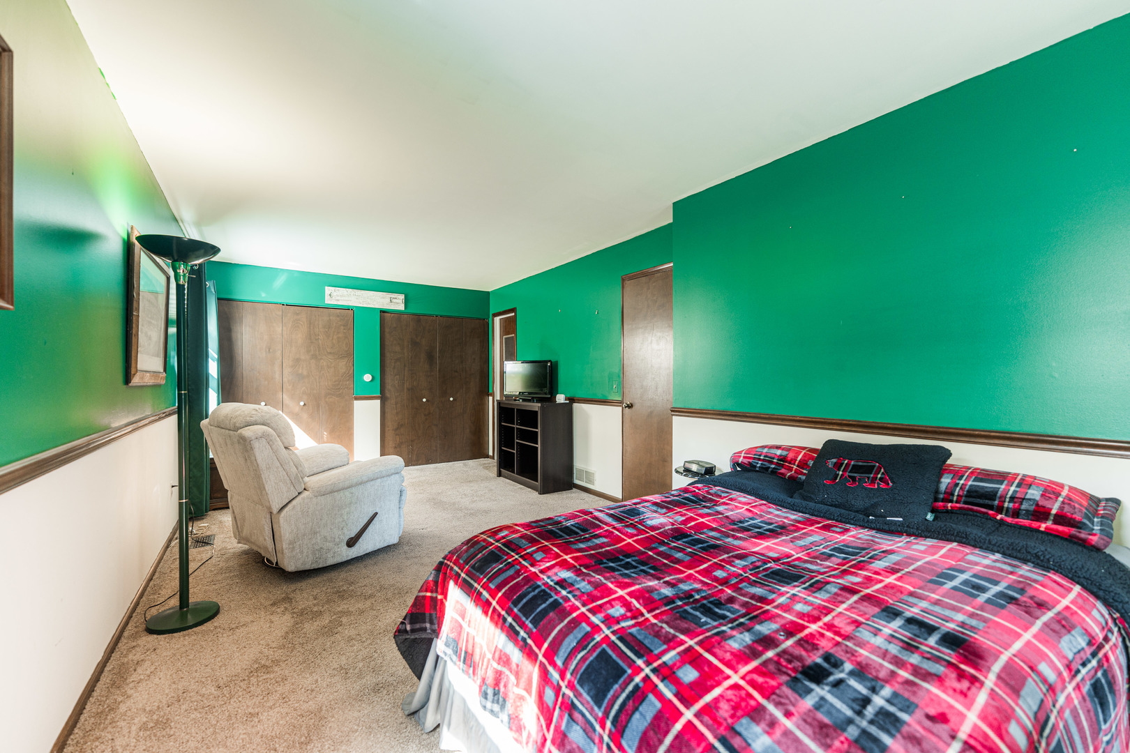 820 Shady Lane, Aurora, IL 60506