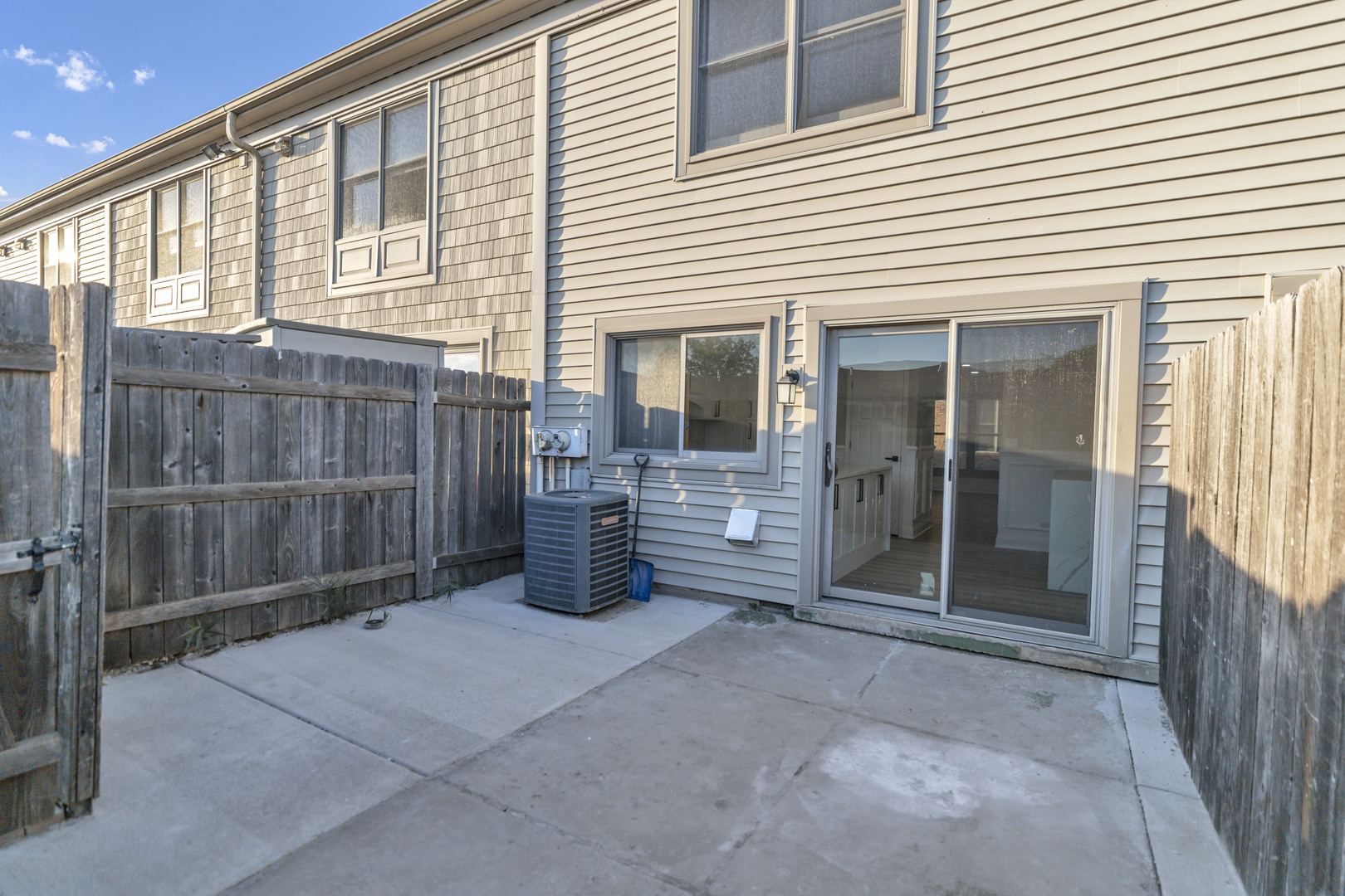 1717 Bristol Walk, Hoffman Estates, IL 60169