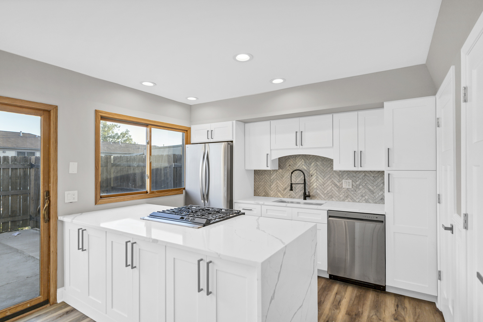 1717 Bristol Walk, Hoffman Estates, IL 60169
