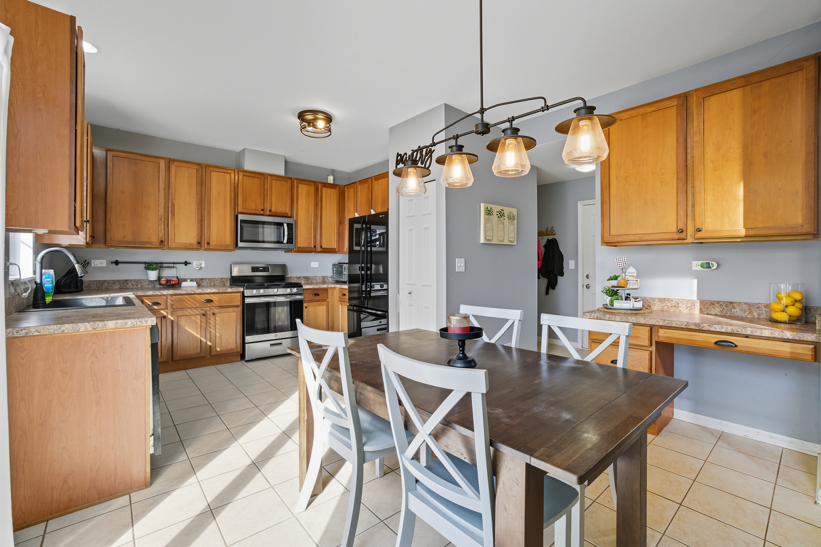 8317 Pembridge Court, Joliet, IL 60431