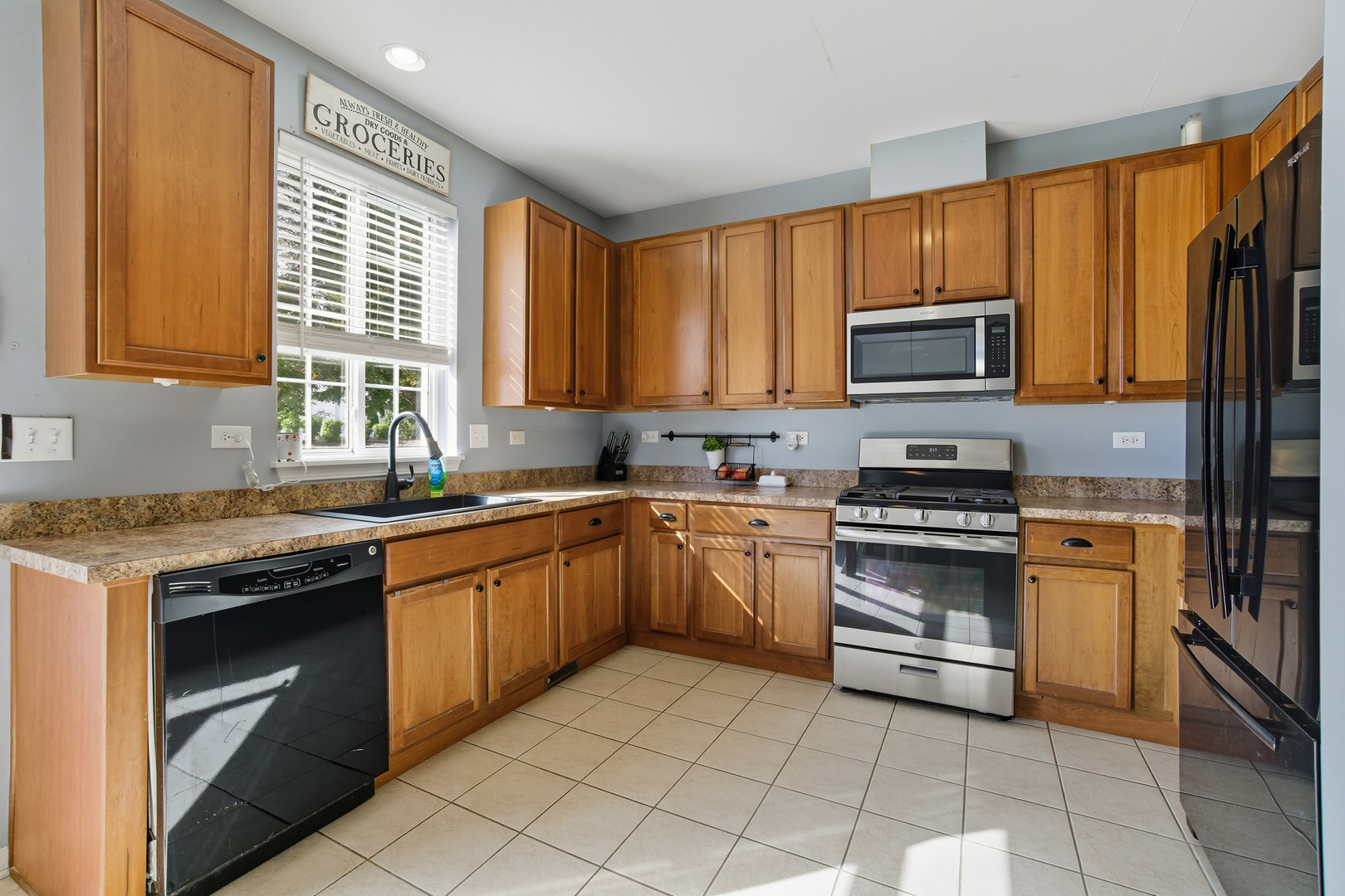 8317 Pembridge Court, Joliet, IL 60431