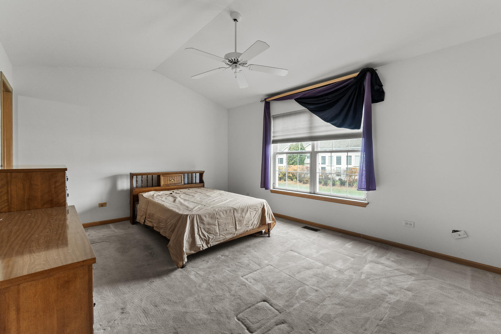 1150 Coventry Lane, Bolingbrook, IL 60440