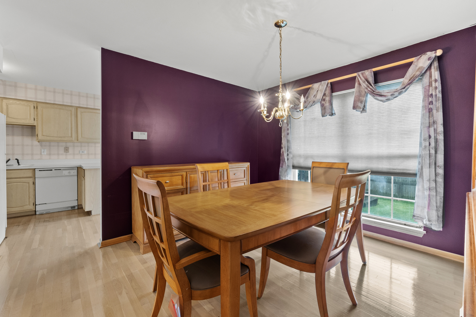 1150 Coventry Lane, Bolingbrook, IL 60440