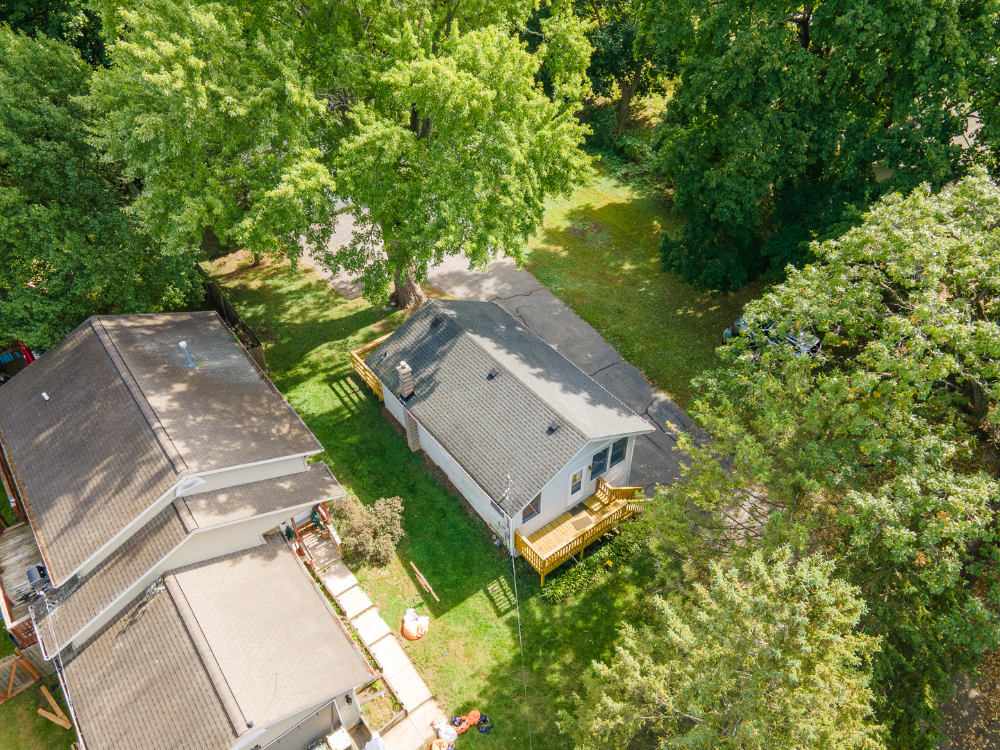 35797 N Helendale Road, Ingleside, IL 60041
